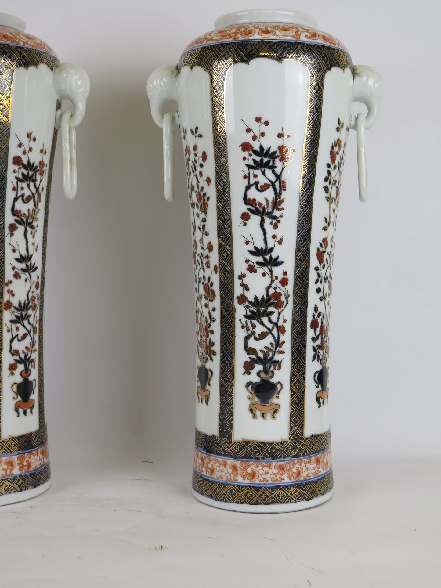 Coppia vasi ceramica Cina Canton con manici dipinti mano fiori floreale CM3