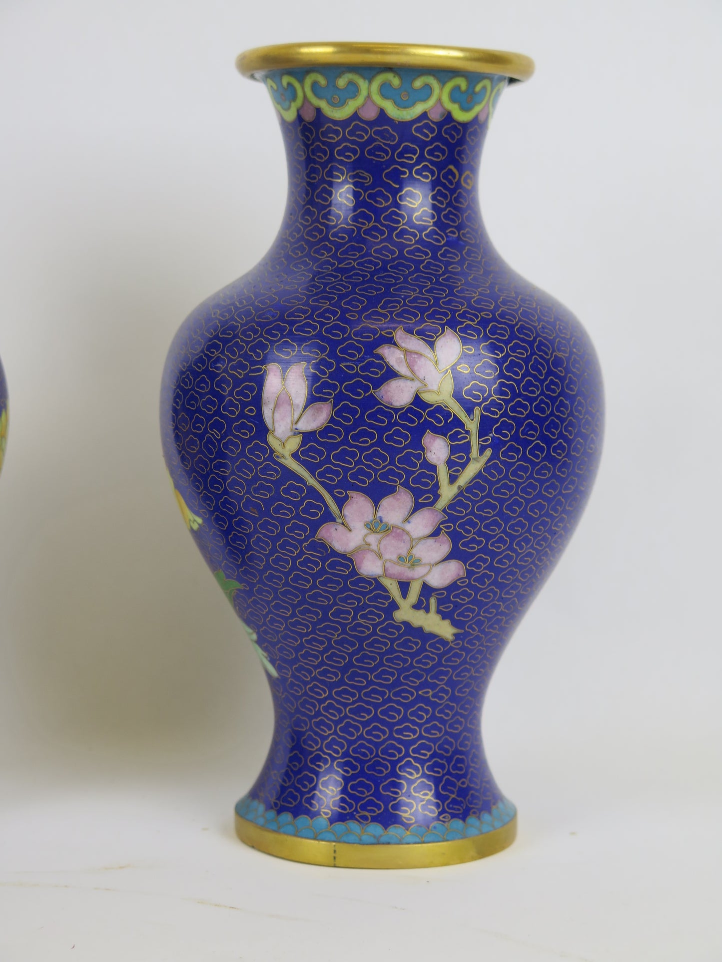 Pair of vintage cloisonné vases China Asia blue floral flower vase CM1