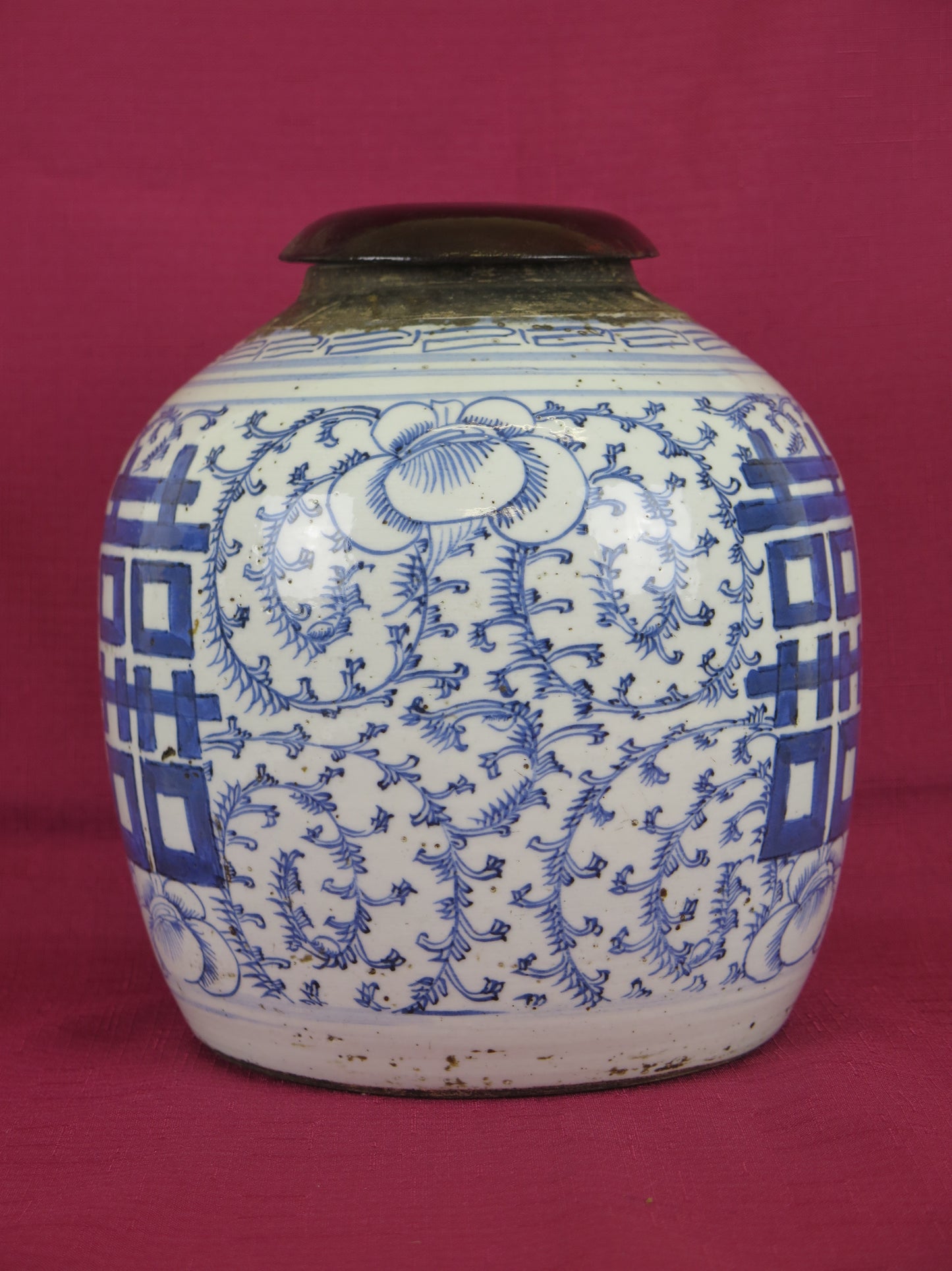 Antique blue white ceramic china vase symbol of happiness for newlyweds and wedding CM2
