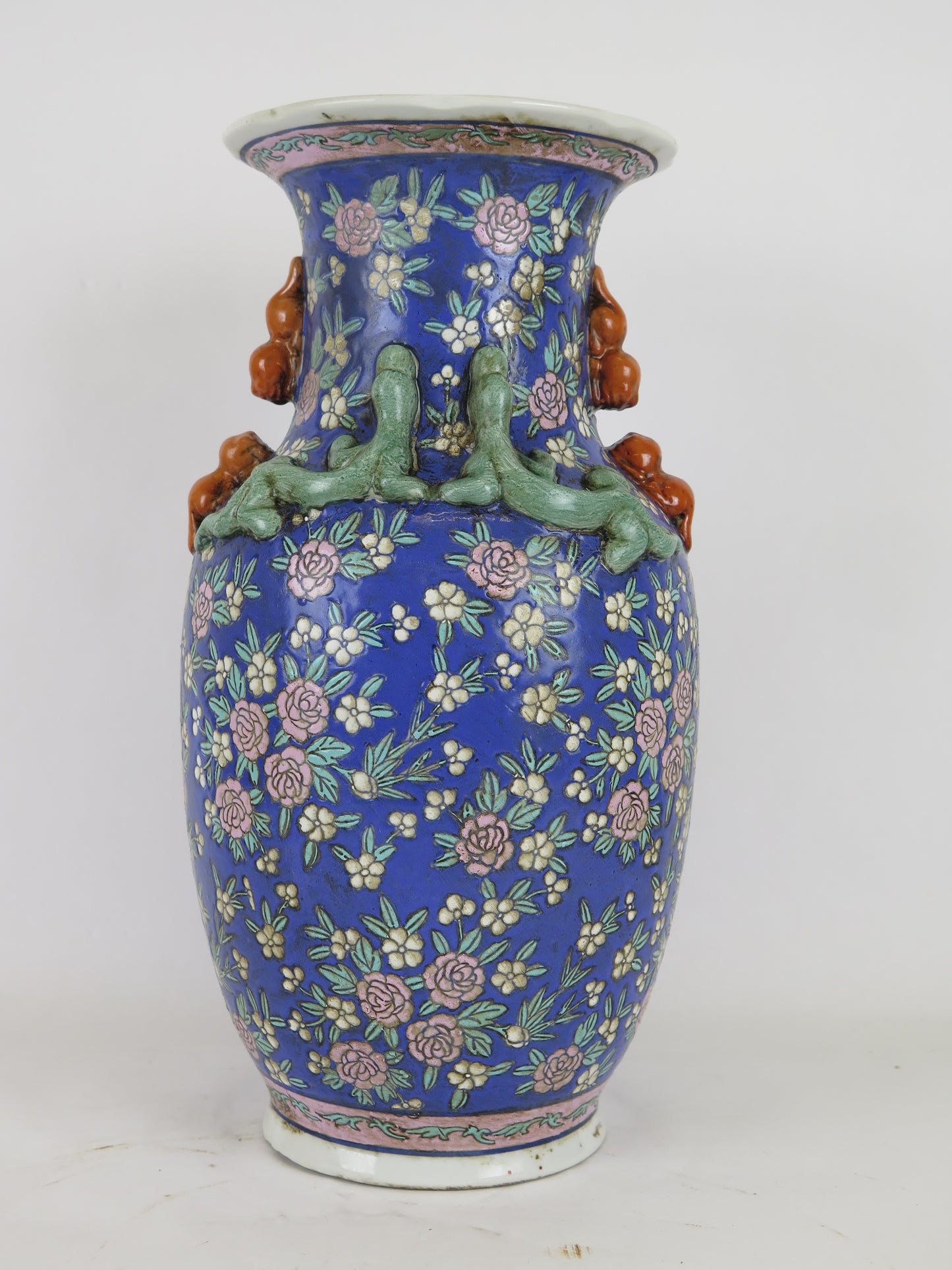 Hand-painted ceramic vase China 1900s Asia Chinese vintage floral art CM3