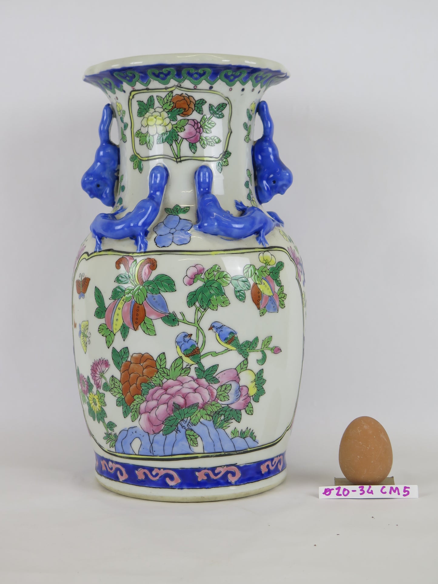 Vaso di ceramica smaltata vintage dipinto a mano con motivi floreali e vegetali Cina Asia '900 CM5