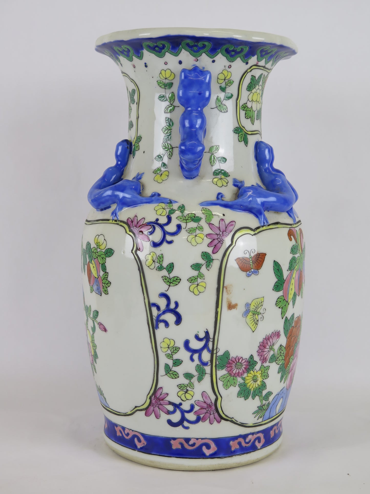 Vintage hand-painted glazed ceramic vase with floral and vegetal motifs China Asia '900 CM5
