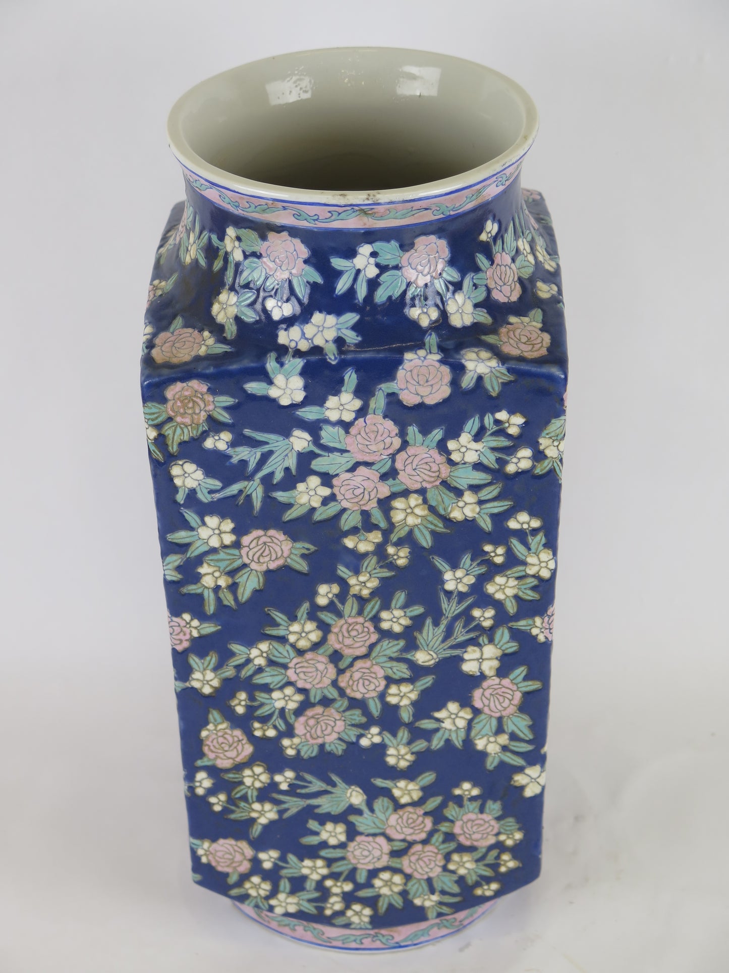 Large hand-painted ceramic vase with flowers Chinese ceramic vase China Asia vintage CM7