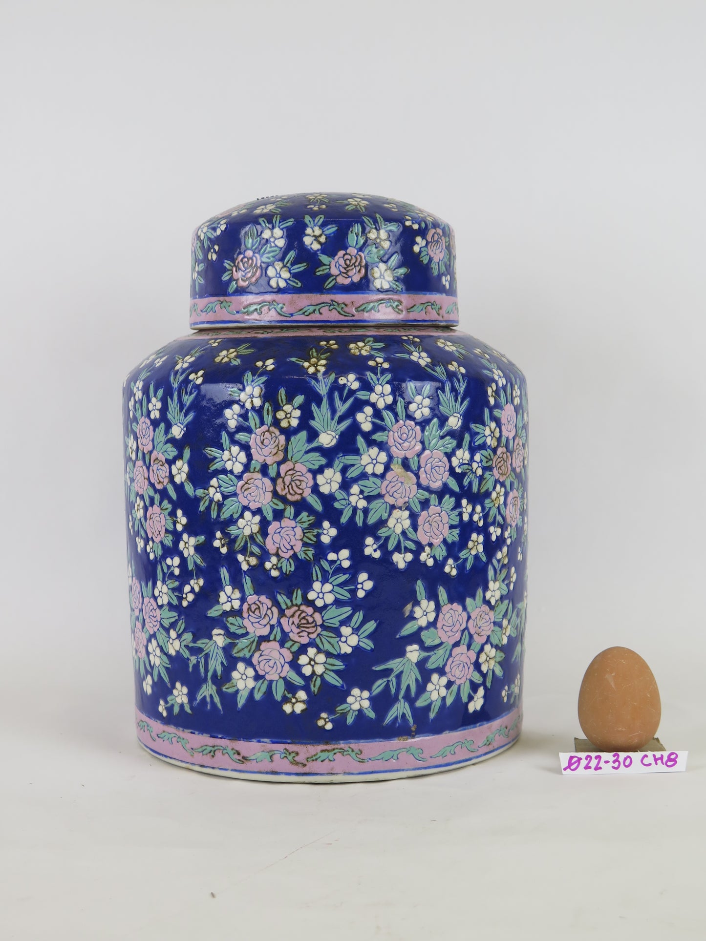 Vaso di ceramica cinese vintage vaso a fiori vaso ad urna con coperchio vaso blu fiori CM8