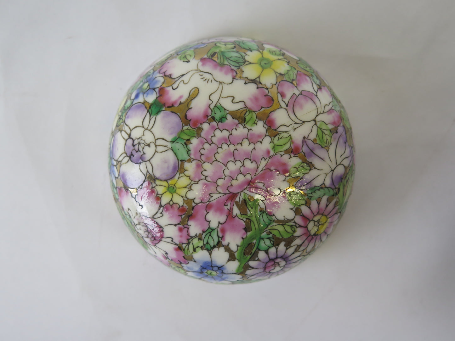 Vintage Chinese hand-painted ceramic vase with floral motifs urn vase with lid decorated with flowers CM8