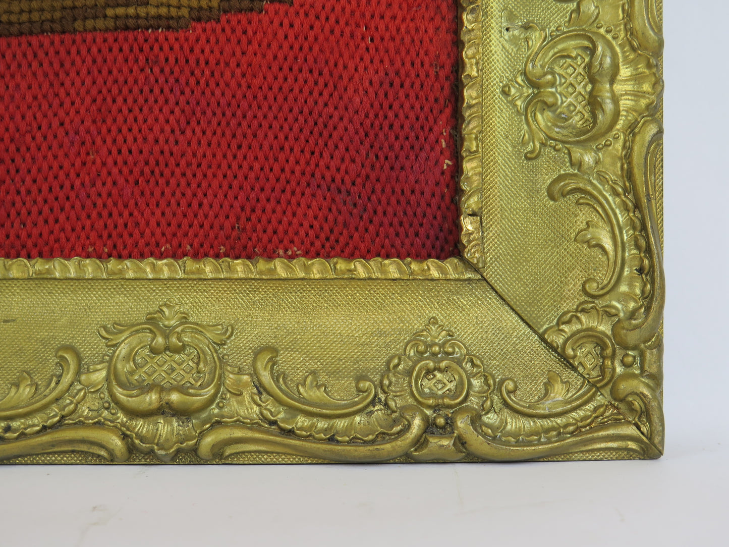 Gilded wooden frame with rich decorations in Baroque style bt3