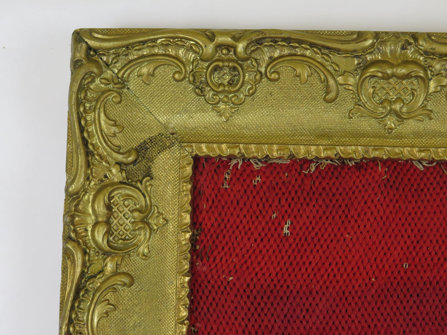 Gilded wooden frame with rich decorations in Baroque style bt3