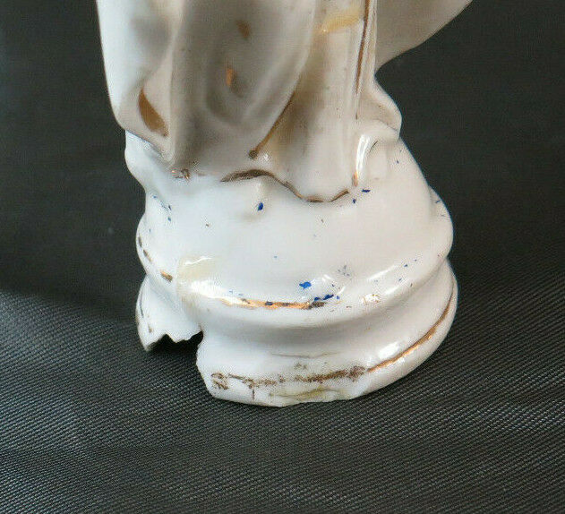 5 PORCELAIN FIGURINES OF VARIOUS KINDS AND SUBJECTS VINTAGE BM9 FIGURE 