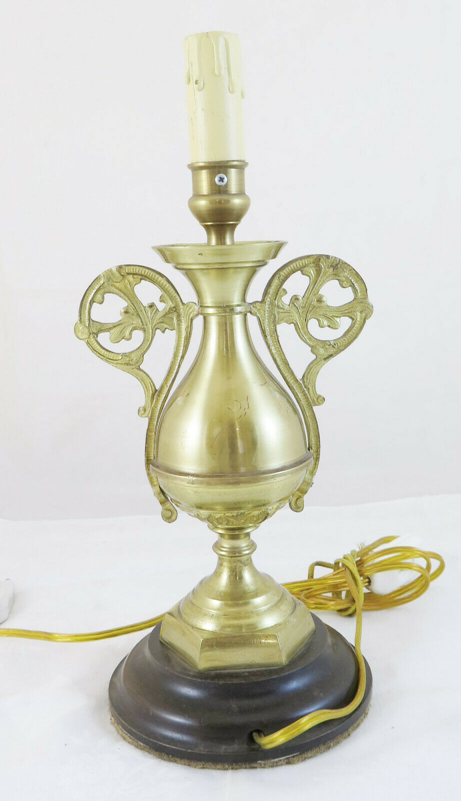 VINTAGE GOLDEN ABAT-JOUR BRASS TABLE LAMP FOR DESK OR WORK CH5