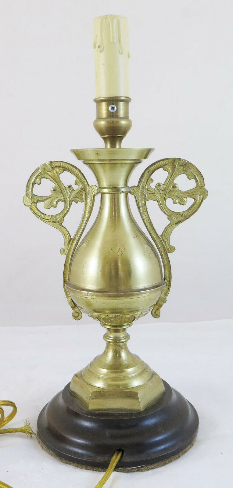 VINTAGE GOLDEN ABAT-JOUR BRASS TABLE LAMP FOR DESK OR WORK CH5