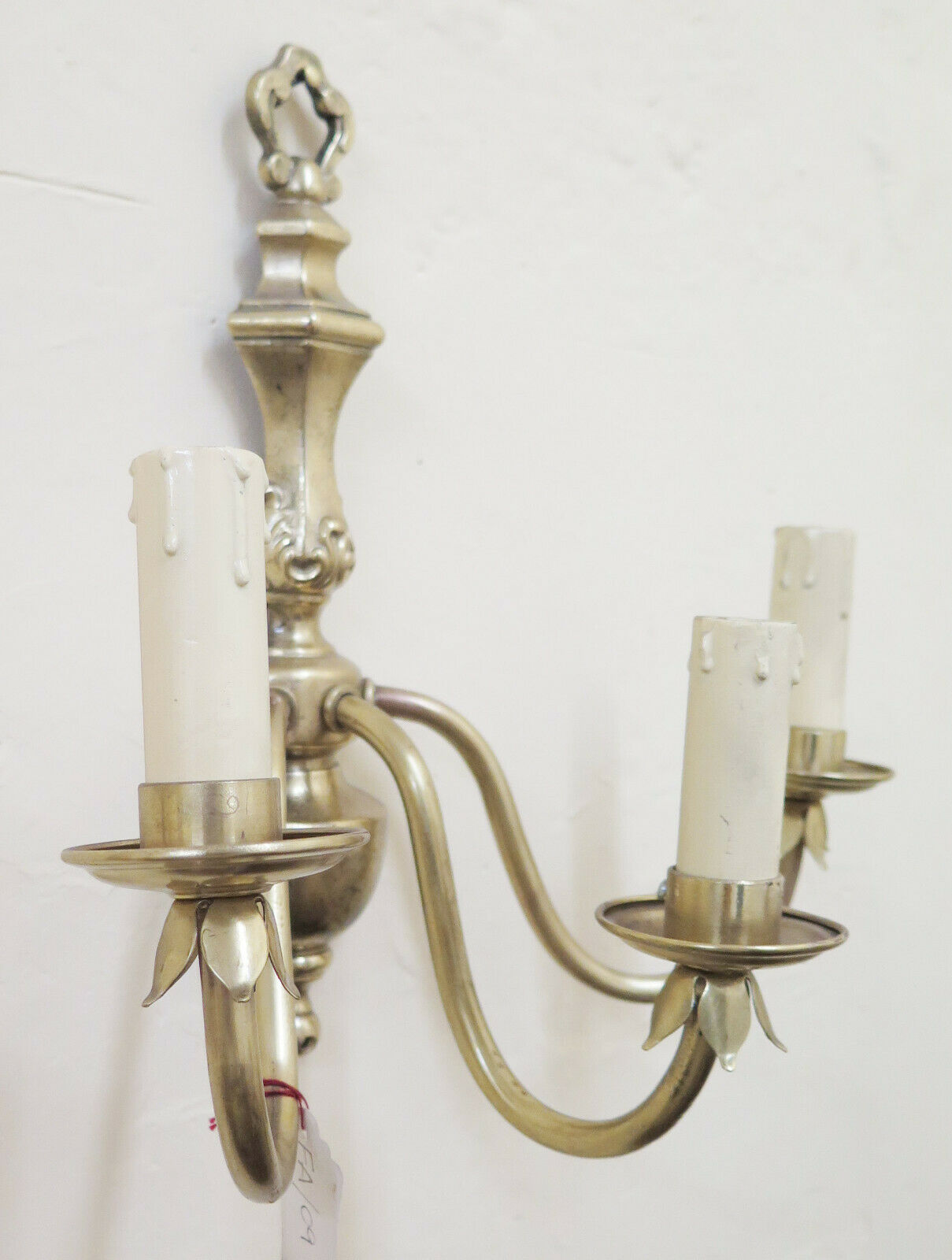 TWO THREE-LIGHT WALL LIGHTS IN BRONZE BAROQUE STYLE HIGH QUALITY HANDMADE CH1