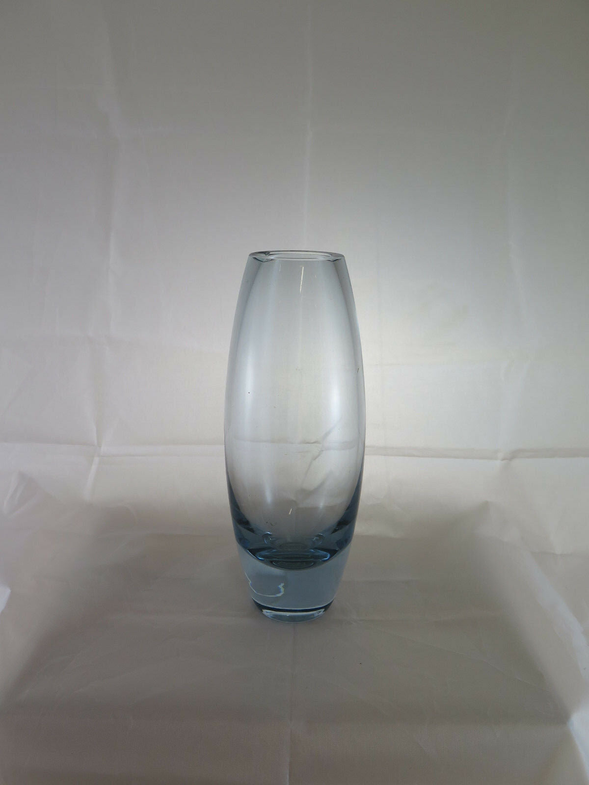 HOLMEGAARD ​​DENMARK COLLECTIBLE GLASS VASE ORIGINAL DENMARK DENMARK R37