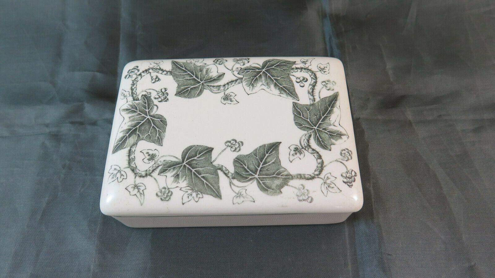 SCATOLA IN PORCELLANA VINTAGE WEDGWOOD BARLASTON ETRURIA ENGLAND BM14 - Belbello Antiques