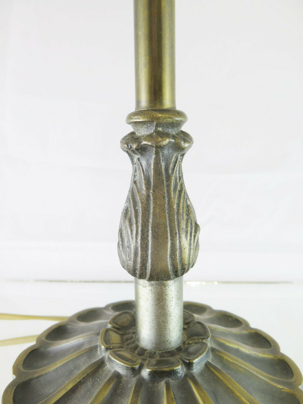 LAMPADA DA TAVOLO ABAT JOUR IN BRONZO IN STILE BAROCCO PRIMO NOVECENTO 1900 R43