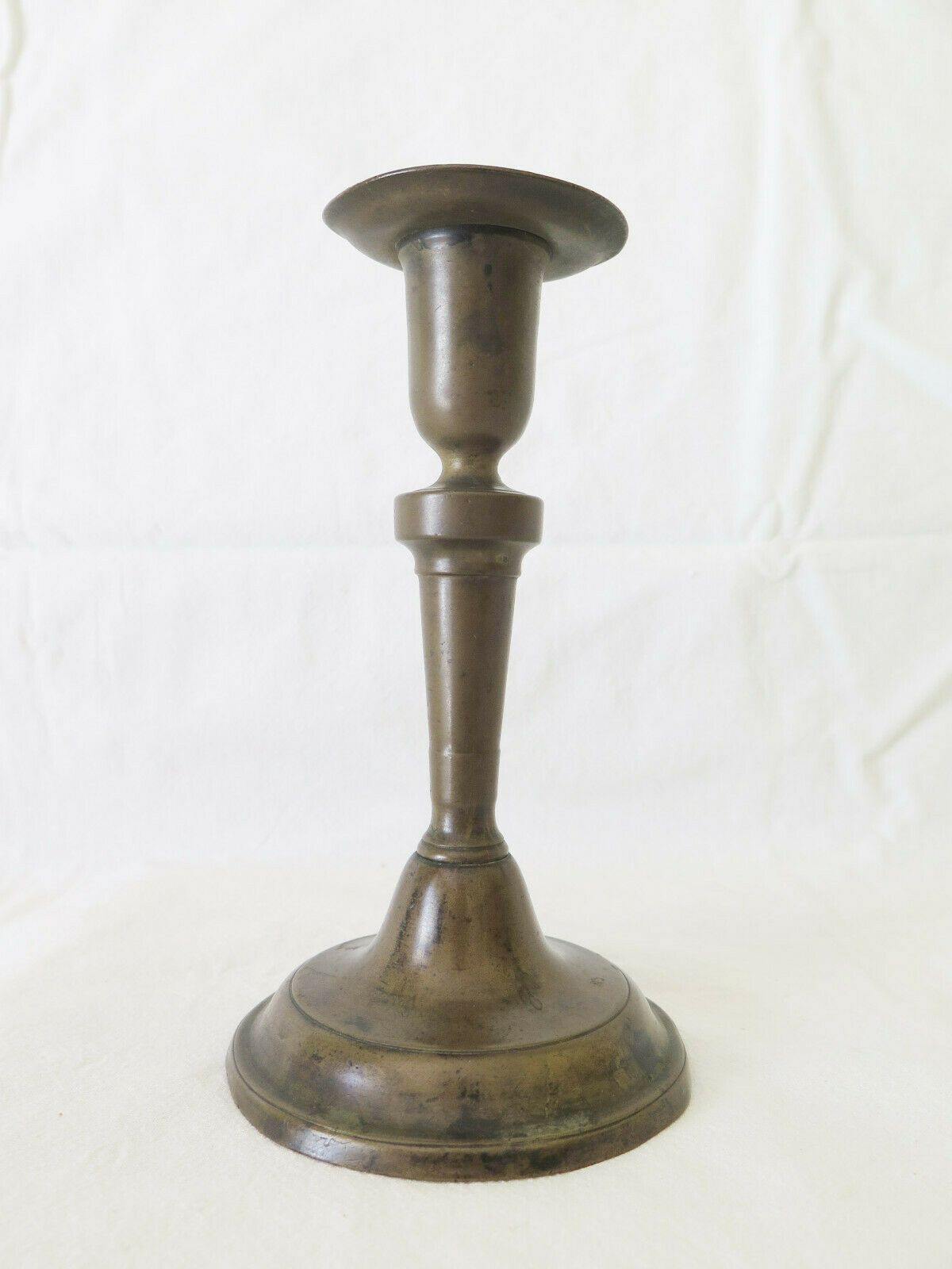 CANDELABRO ANTICO IN METALLO TORNITO IN STILE BAROCCO FINE 800 PRIMO 900 M1 - Belbello Antiques