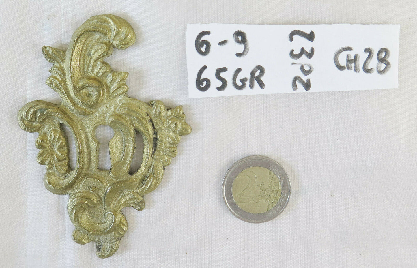 9 BOCCHETTE PER MOBILI ANTICHI IN BRONZO DORATO COPRI SERRATURA BAROCCO ORO CH28