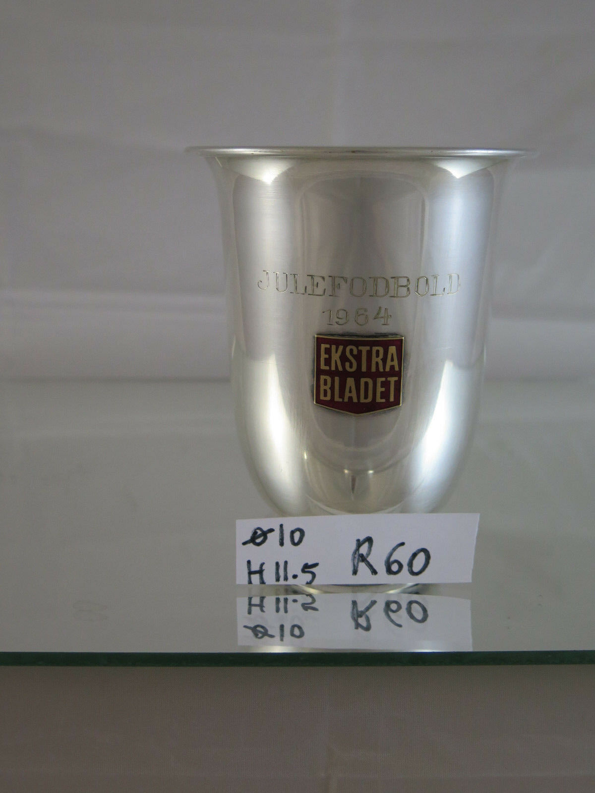 ANTIQUE SILVER-PLATED GLASS JULEFODBOLD CUP COLLECTION EKSTRA BLADET 1964 R60