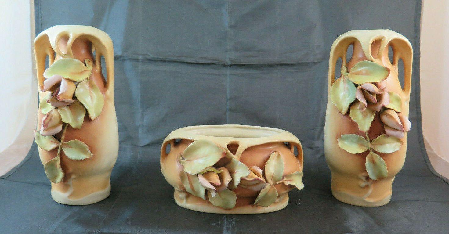 TRE VASI ANTICHI ART NOUVEAU IN CERAMICA STILE LIBERTY FLOREALE FRANCIA BM15 - Belbello Antiques