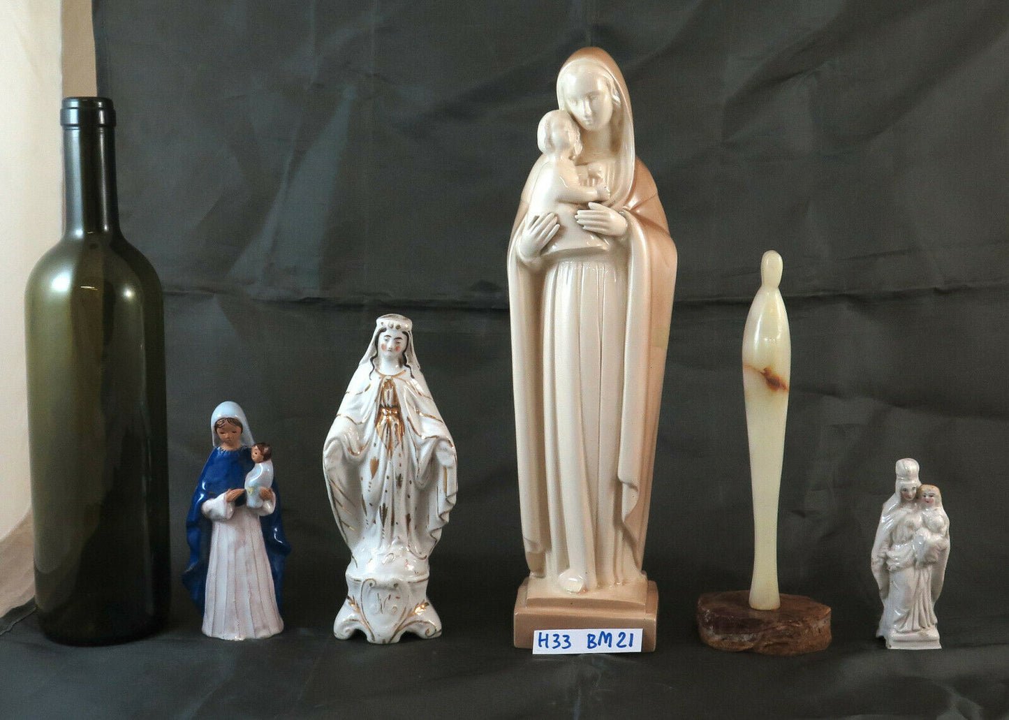 COLLECTION OF 5 MADONNA FIGURINES MADONNINE IN VINTAGE ALABASTER PORCELAIN BM21