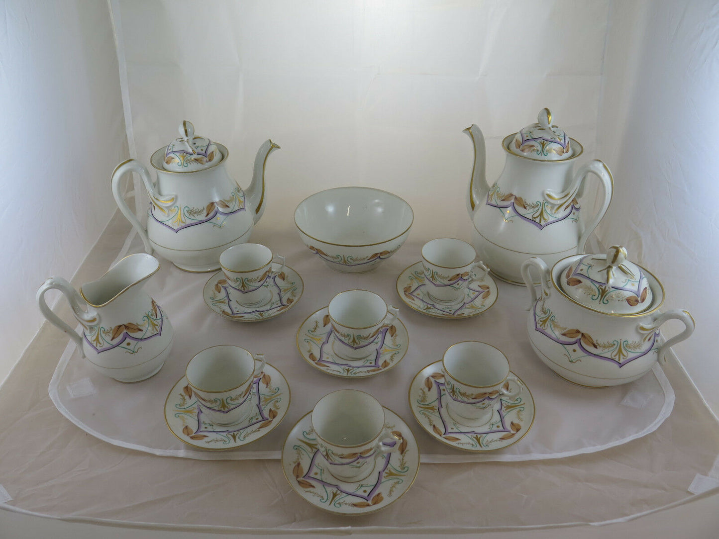 TEA OR COFFEE SERVICE FOR SIX PEOPLE CUPS MILK JUG SUGAR BOWL COFFEE R34