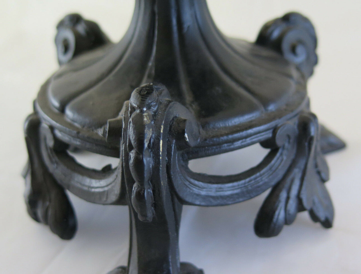 ANTIQUE BAROQUE STYLE CANDLESTICK IN BURNISHED CAST IRON CANDELABRA CANDLE LIGHT CH3