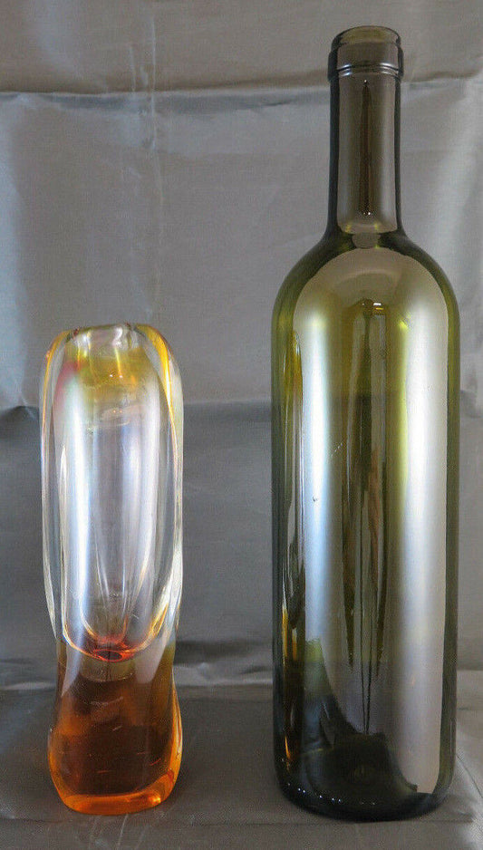 VINTAGE ARTISTIC GLASS VASE DESIGN CZECH REPUBLIC GLASS R121