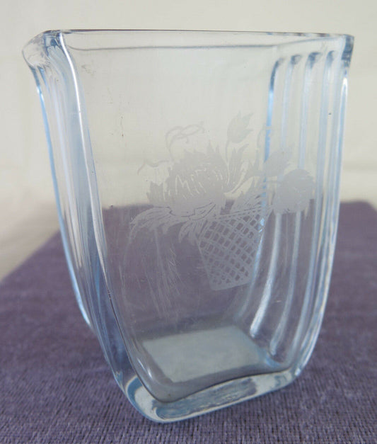 SMALL ANTIQUE GLASS VASE MID 20TH CENTURY VINTAGE CENTERPIECE CUP 1900 R54