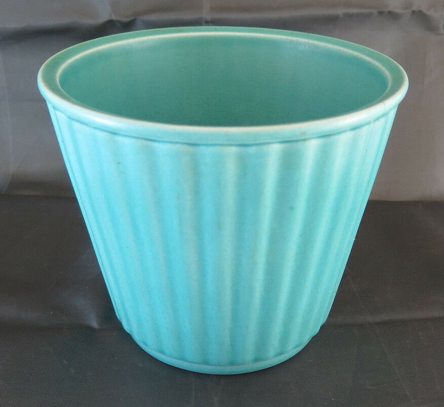 ORIGINAL ALUMINIA DENMARK FAIENCE WATER GREEN CERAMIC VASE MARKED R118