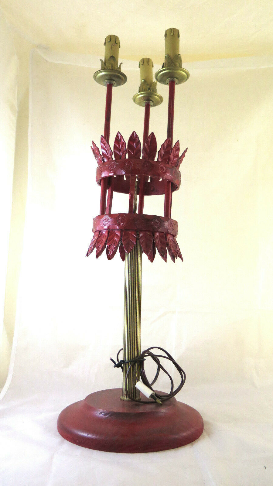 VINTAGE DESIGN TABLE OR FLOOR LAMP IN HAND FORGED WROUGHT IRON CH6 