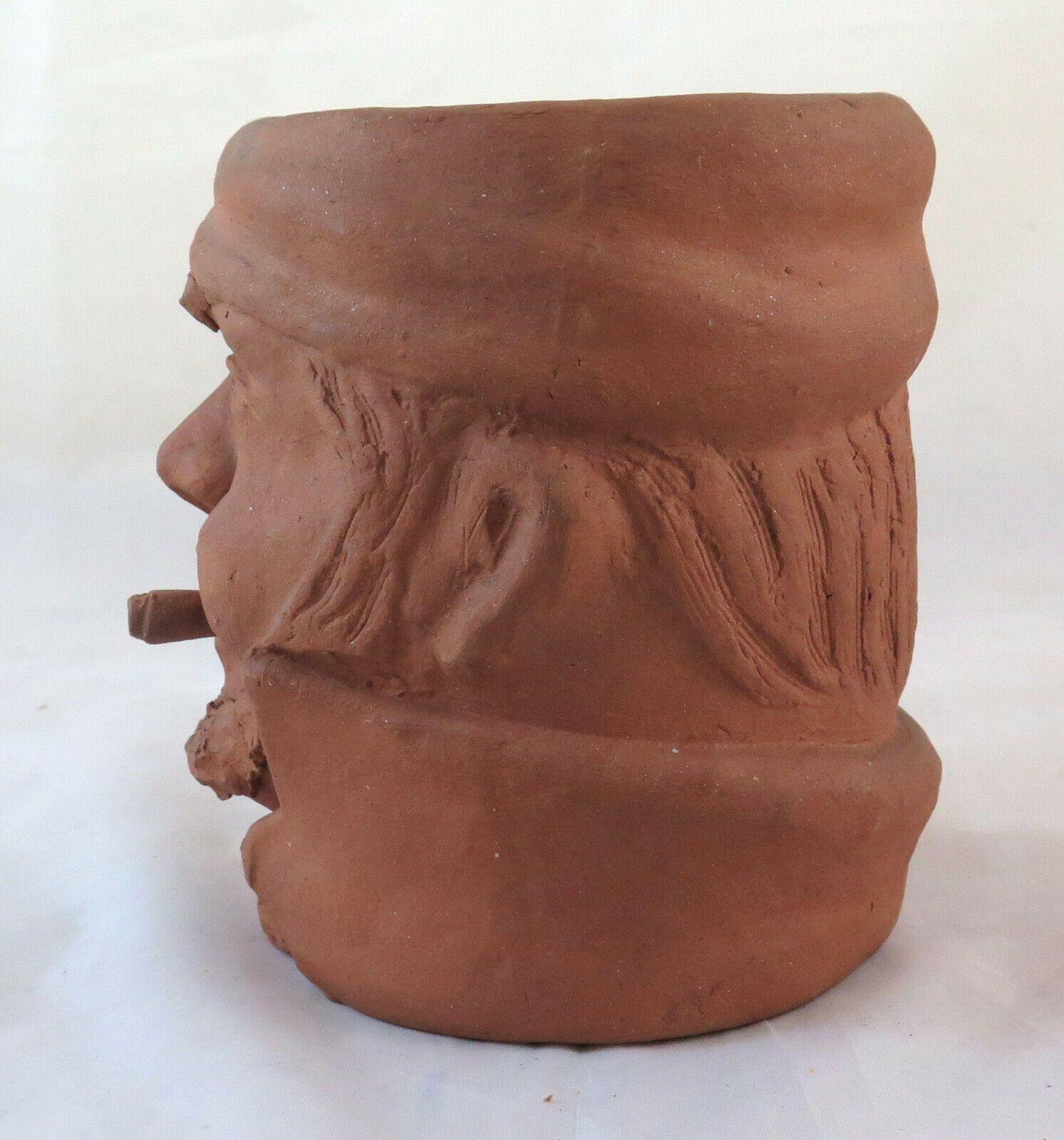 VECCHIA TAZZA IN TERRACOTTA VINTAGE RITRATTO UOMO CON SIGARO TERRA COTTA BM17 - Belbello Antiques