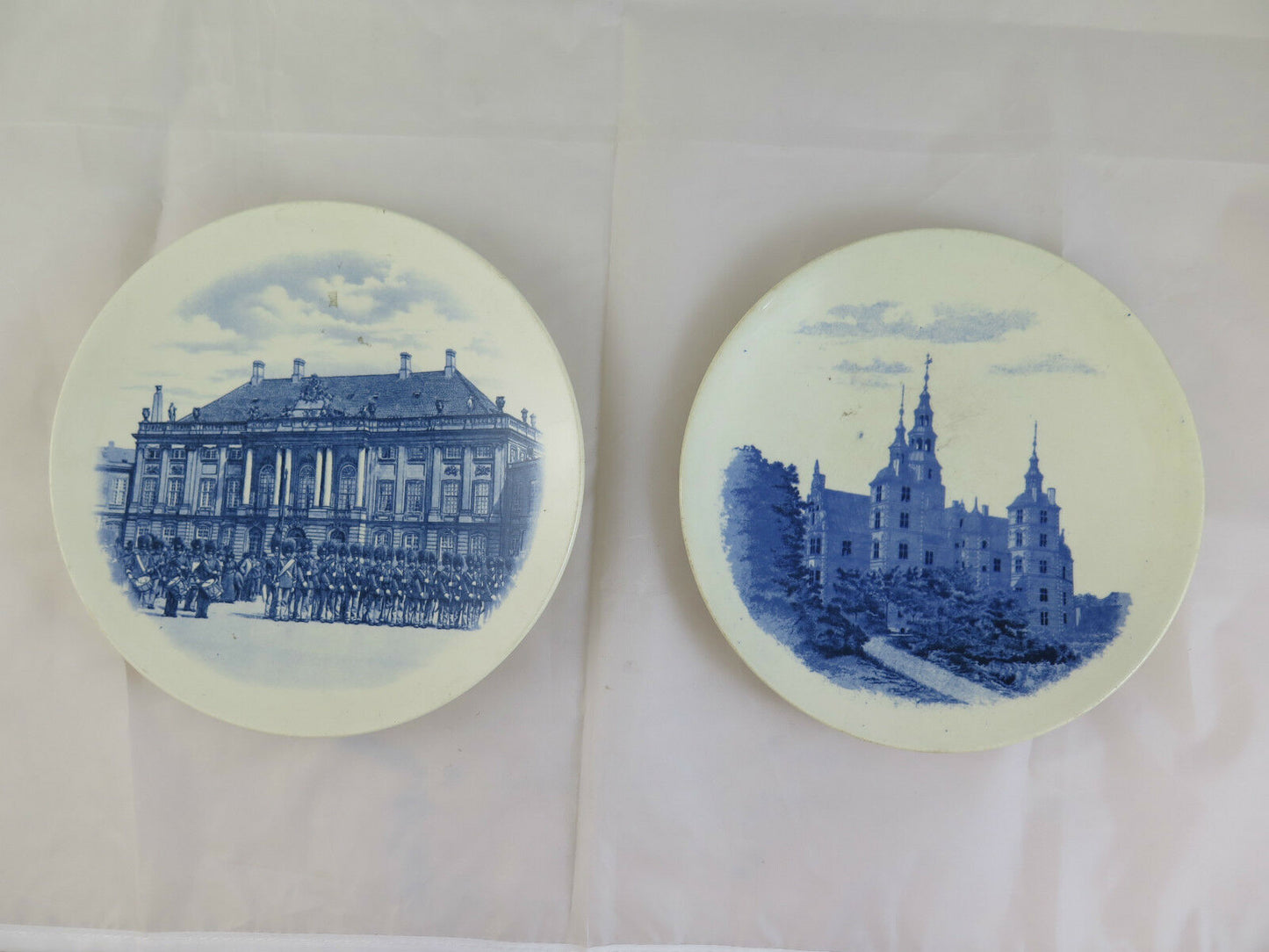 ANTIQUE CERAMIC PLATES Sarreguemines France ROSENBORG CASTLE AMALIENBORG R57