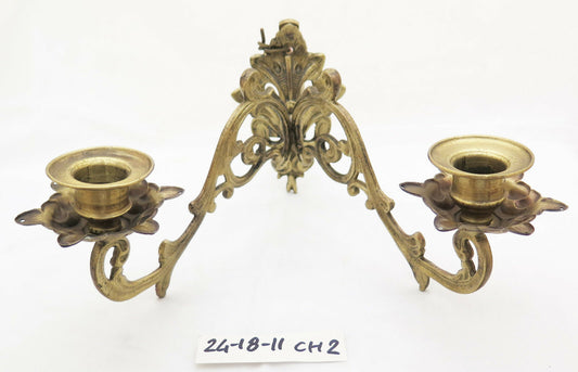 GOLDEN BRONZE APPLIQUE IN BAROQUE STYLE WITH TWO FLAMES WALL CANDELABRA CH2
