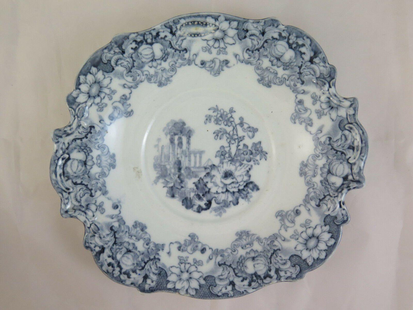 ANTICO PIATTO IN CERAMICA CENTROTAVOLA MARCHIATO CLEOPATRA CERAMIC PLATE R57 - Belbello Antiques