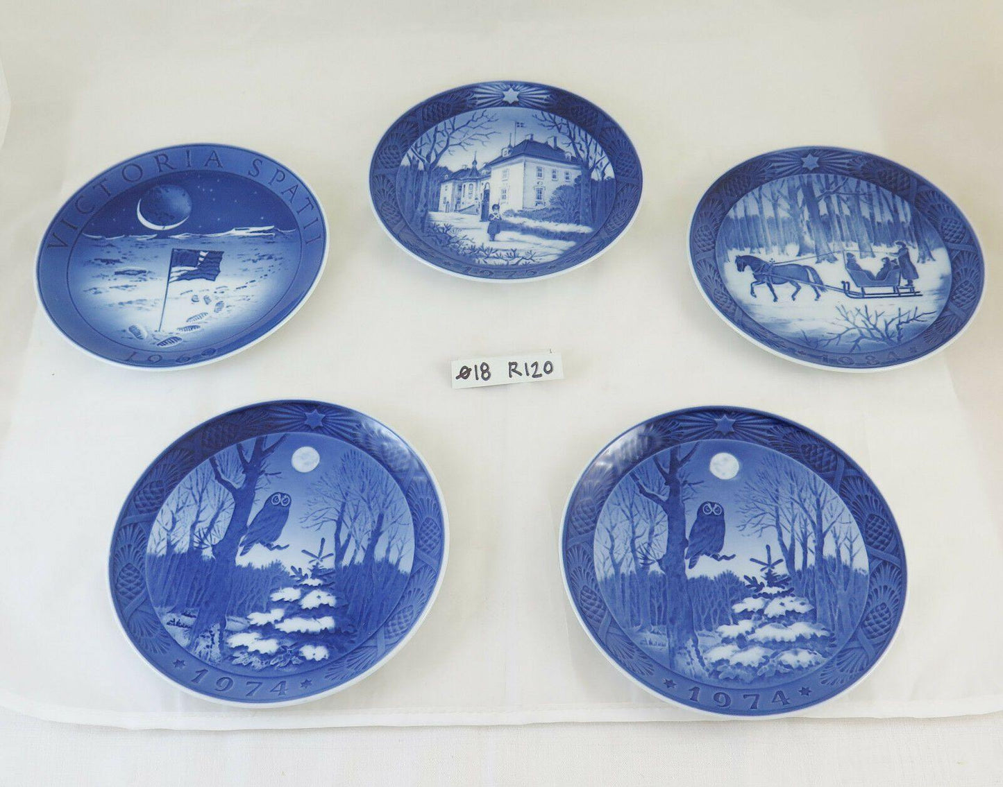 5 PIATTI COLLEZIONE CERAMICA ROYAL COPENHAGEN DENMARK 1969 1974 1975 1984 R120 - Belbello Antiques