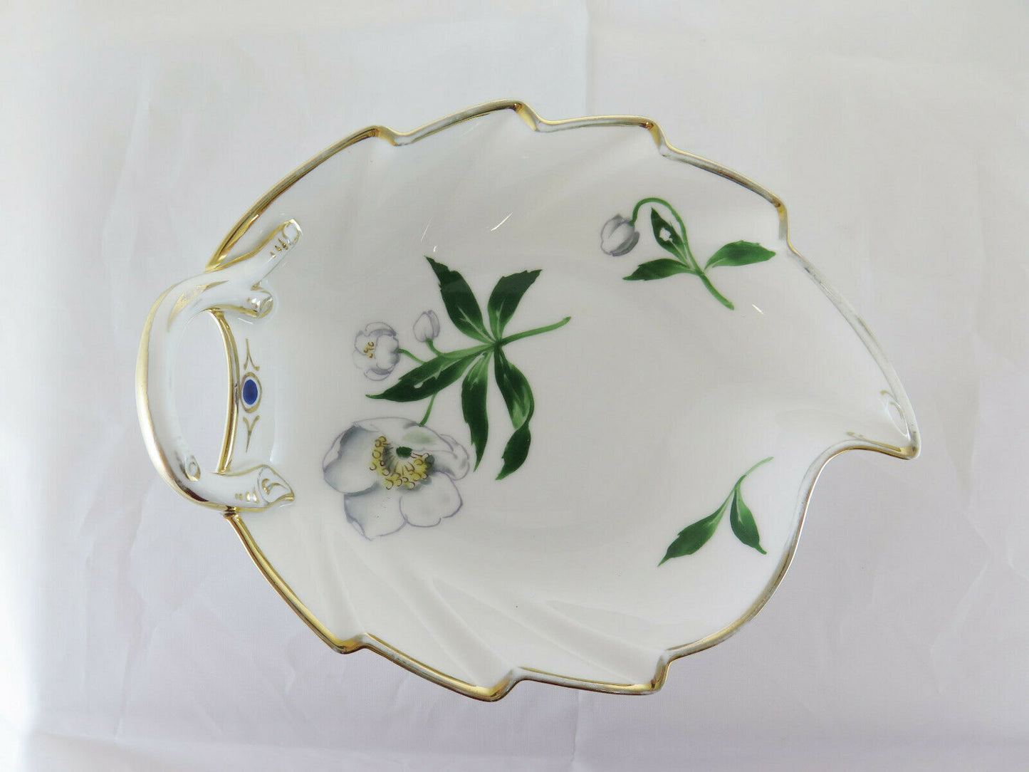 CENTERPIECE ASHTRAY IN BAVARIA PORCELAIN AND WJS DANEMARK R42 DECORATION 