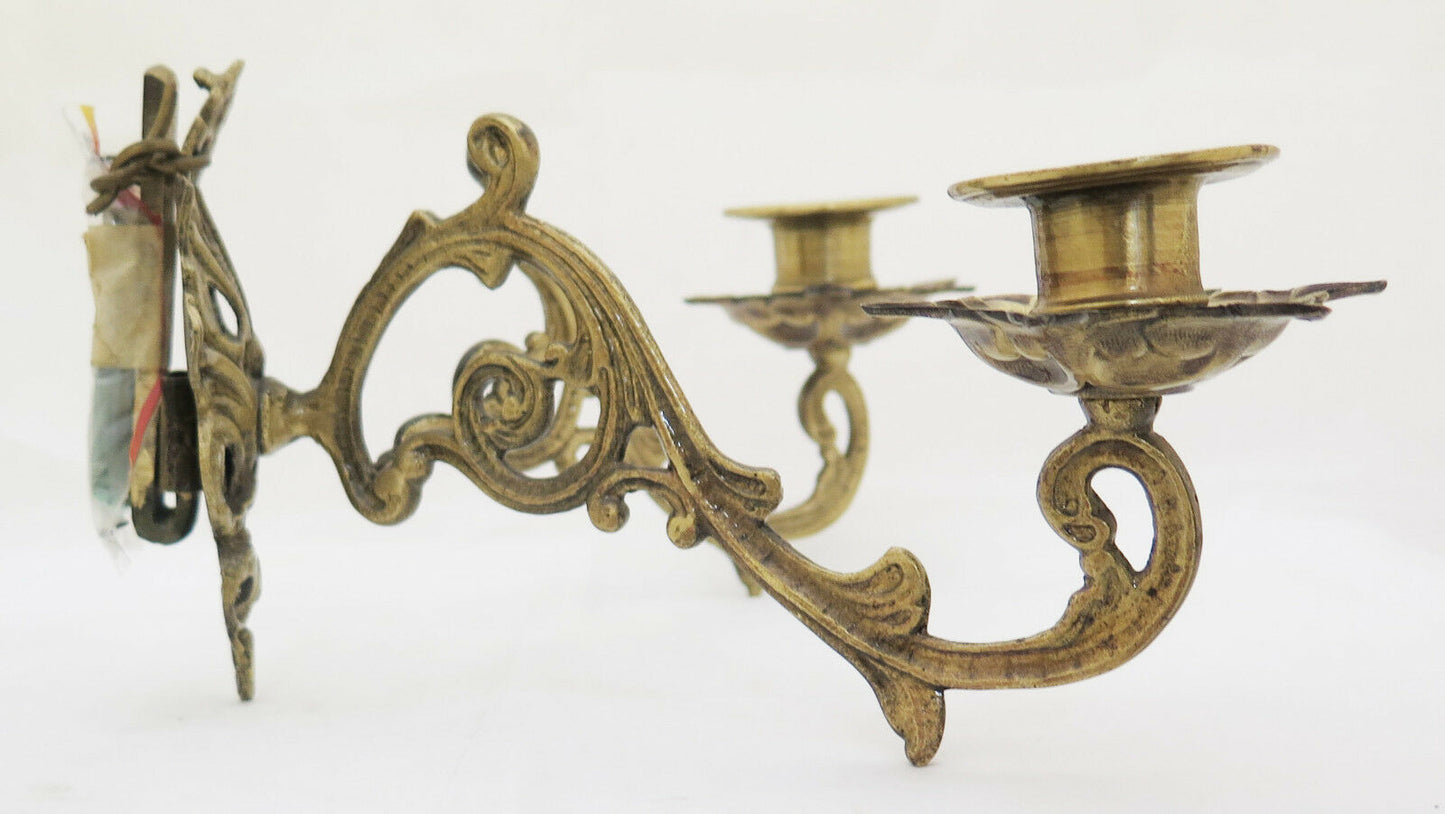 GOLDEN BRONZE APPLIQUE IN BAROQUE STYLE WITH TWO FLAMES WALL CANDELABRA CH2
