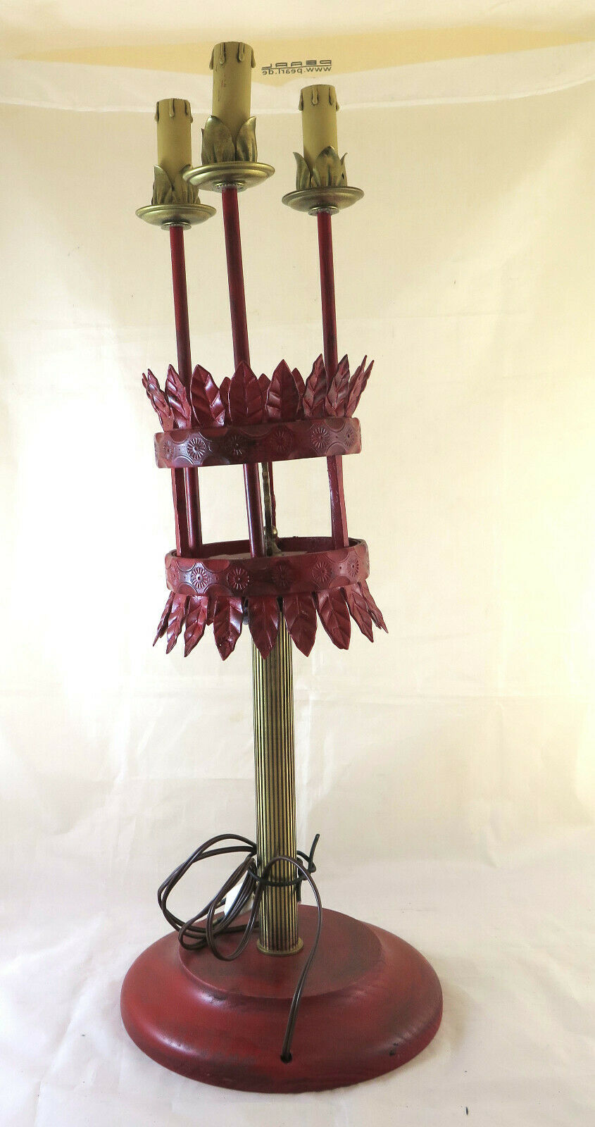 VINTAGE DESIGN TABLE OR FLOOR LAMP IN HAND FORGED WROUGHT IRON CH6 