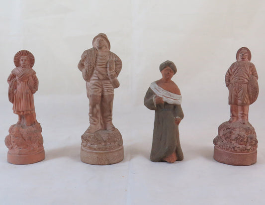 4 VECCHIE STATUINE IN TERRACOTTA PERSONAGGI SCULTURA STATUA COLLEZIONE BM18