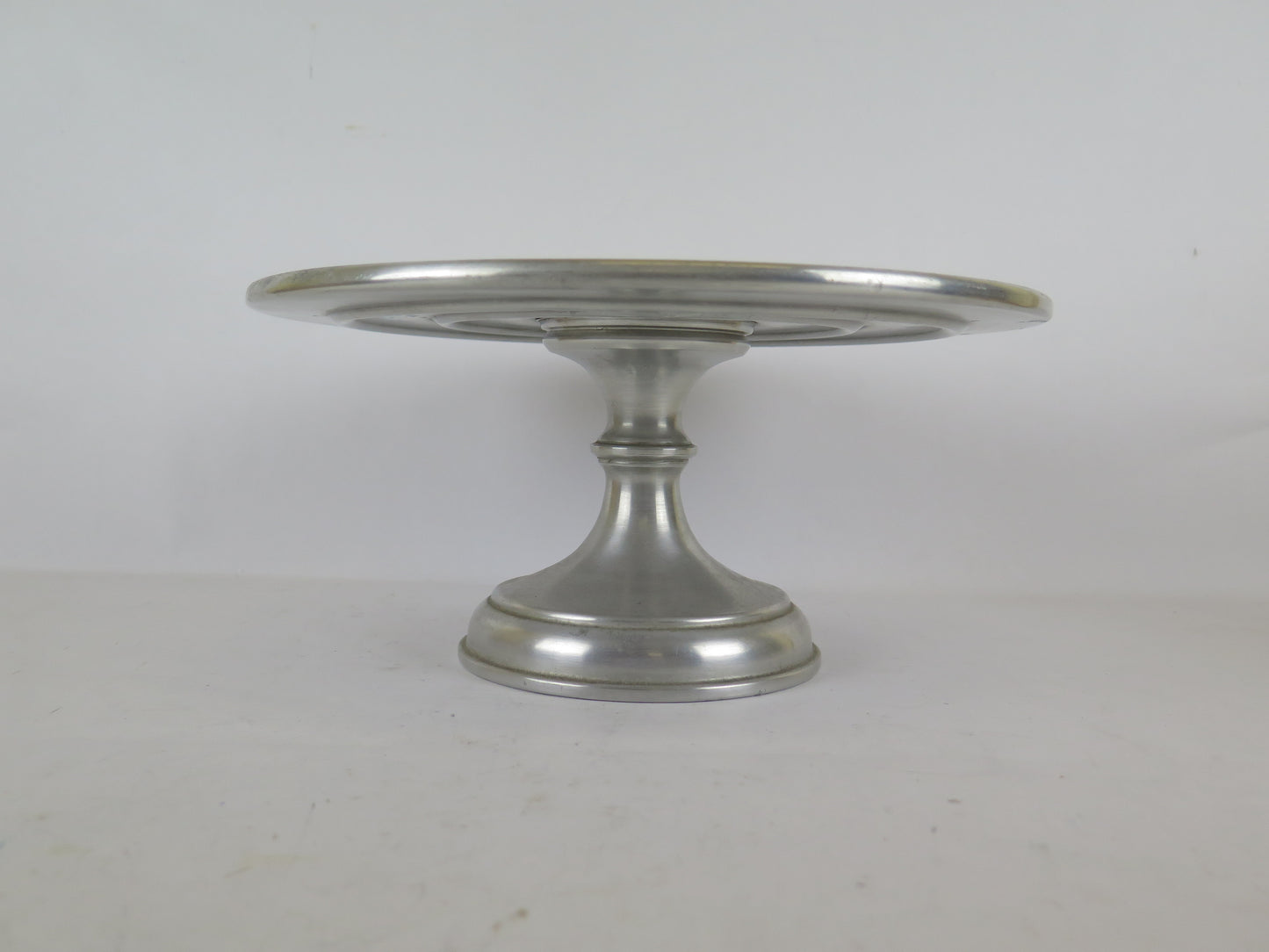 ANTIQUE CAKE STAND ART NOUVEAU LIBERTY STYLE CAKE STAND R146