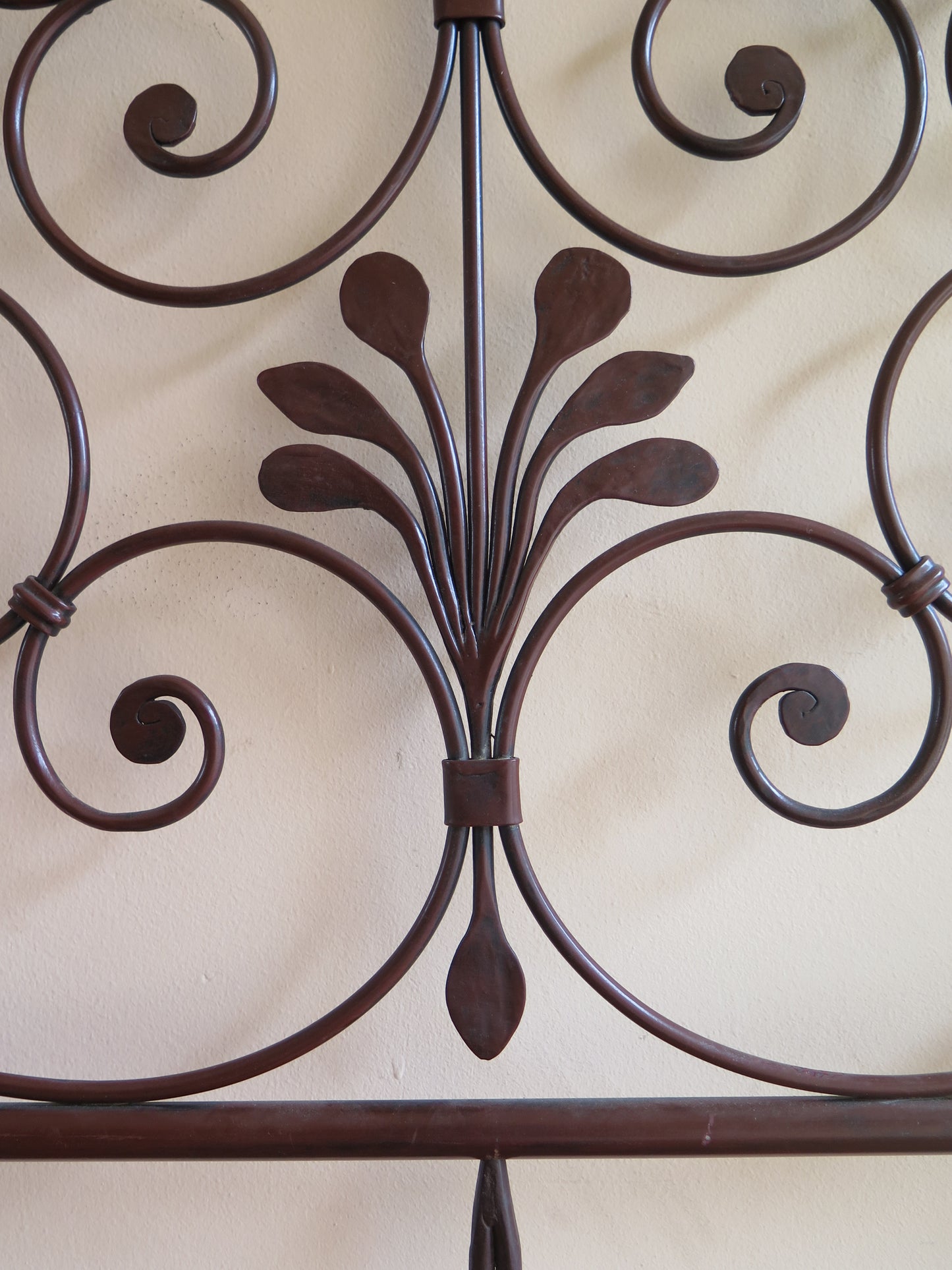 DOUBLE BED HEADBOARD IN WROUGHT IRON VINTAGE PEACOCK TAIL HEADBOARD 10