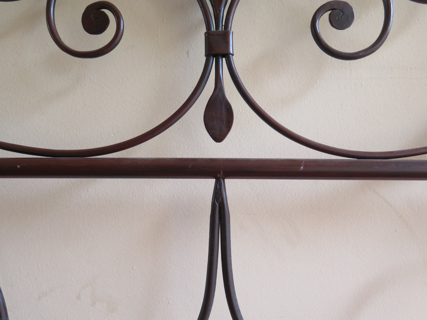 DOUBLE BED HEADBOARD IN WROUGHT IRON VINTAGE PEACOCK TAIL HEADBOARD 10