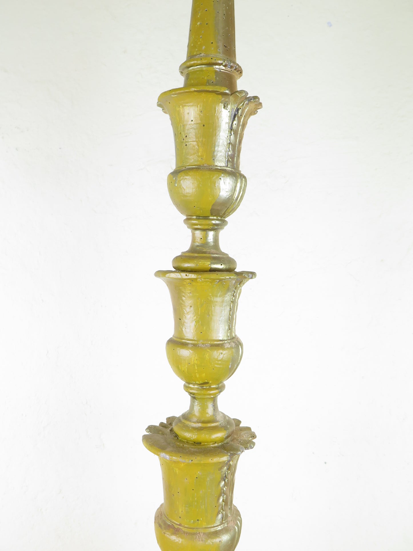 LARGE ANCIENT GOLDEN TORCH CANDLESTICK IN CARVED WOOD BAROQUE Xb