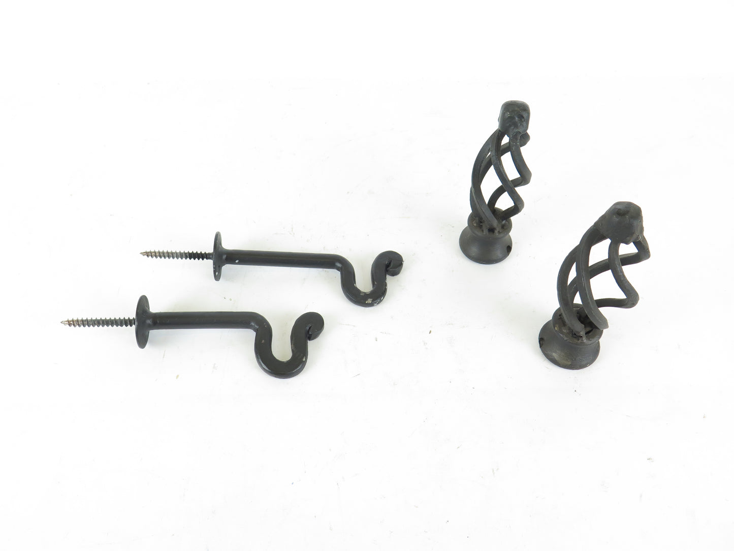 PAIR OF CURTAIN HOOKS IN WROUGHT IRON VINTAGE HANDMADE CURTAIN HOLDERS CH16