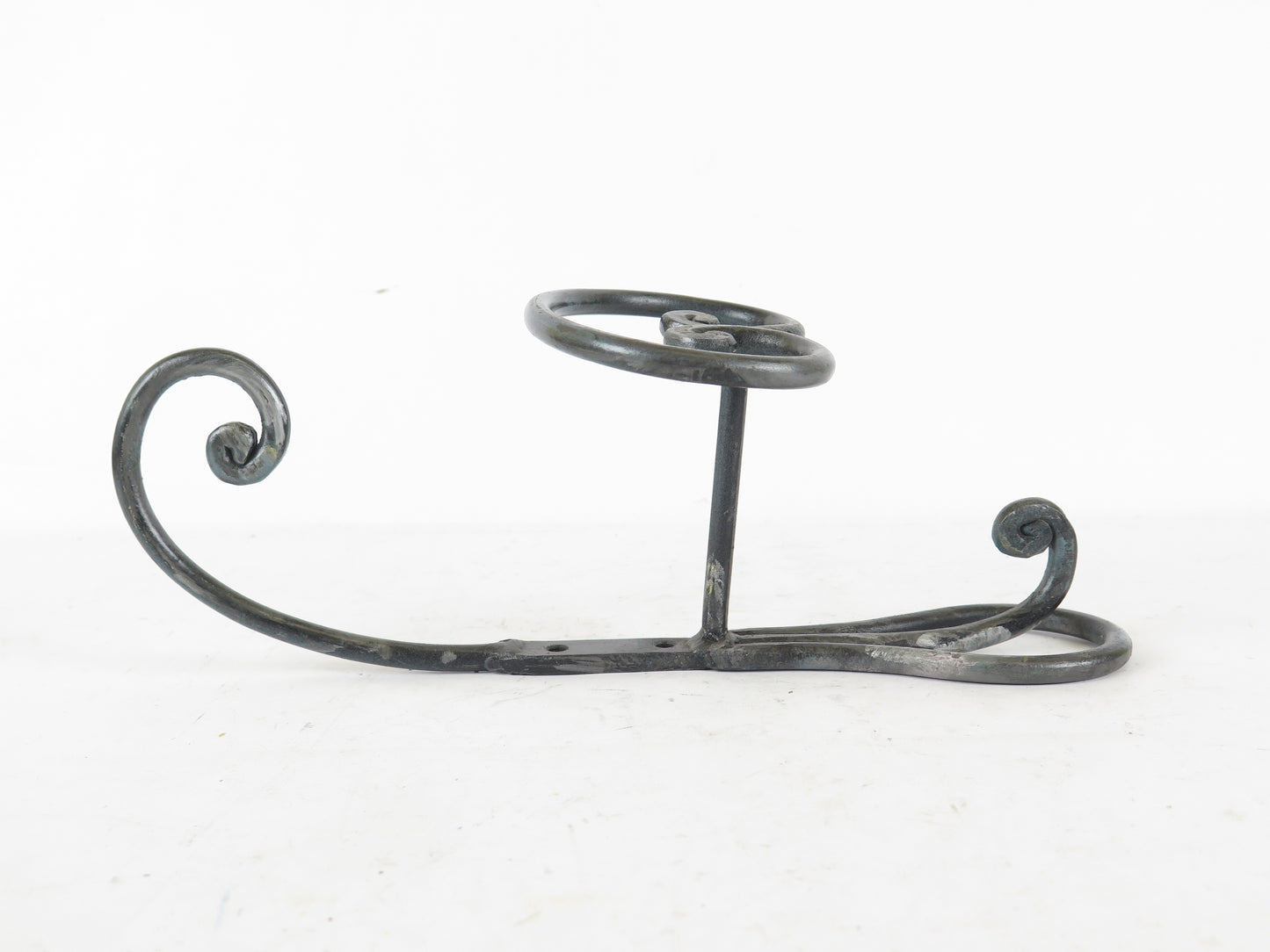 TWO SINGLE WALL COAT HANGER WALL COAT HANGER VINTAGE WROUGHT IRON CH16