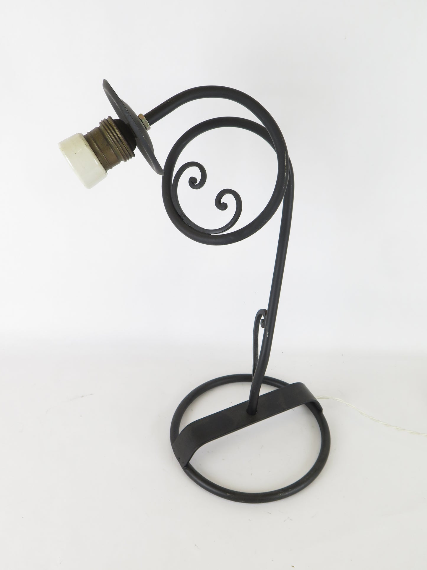 TABLE LAMP IN METAL AND WROUGHT IRON VINTAGE CIRCULAR DESIGN ARTE CH1