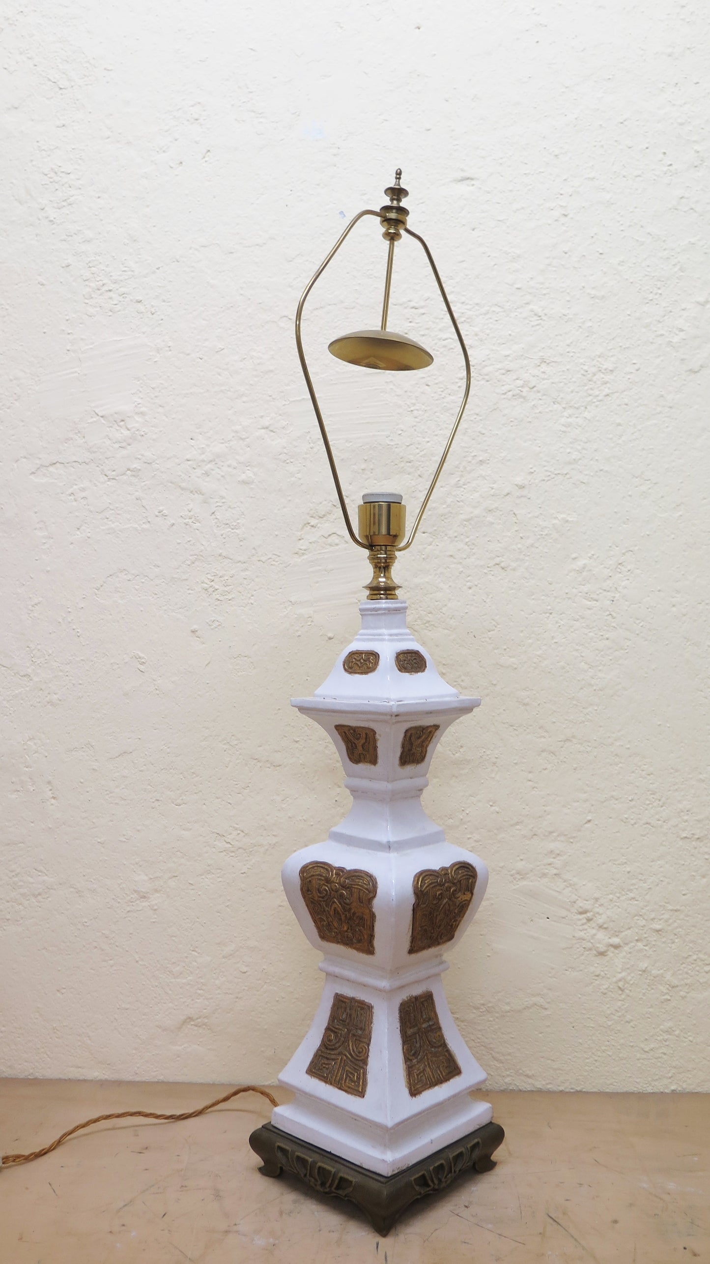 ELEGANTE LAMPADA DA TAVOLO ABAT-JOUR IN CERAMICA E BRONZO VINTAGE VECCHIA X11