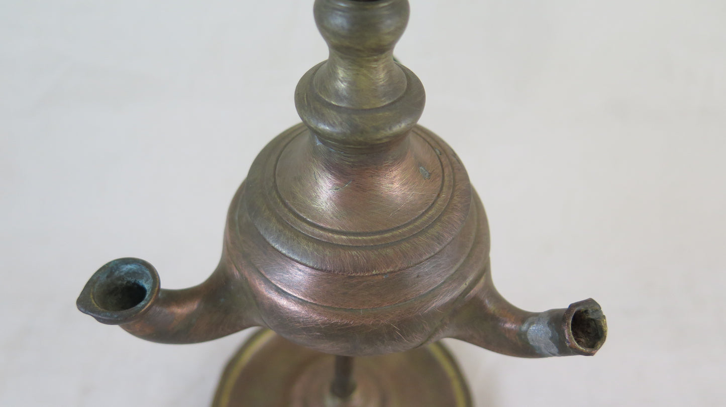 ANCIENT BRONZE OIL LAMP EARLY CENTURY CH16