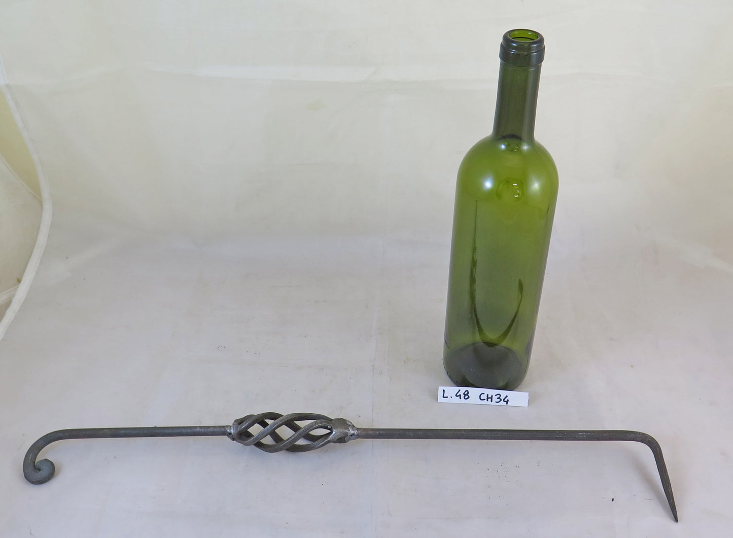 OLD FIREPLACE POKER IN WROUGHT IRON FIREPLACE TOOL 48cm CH34