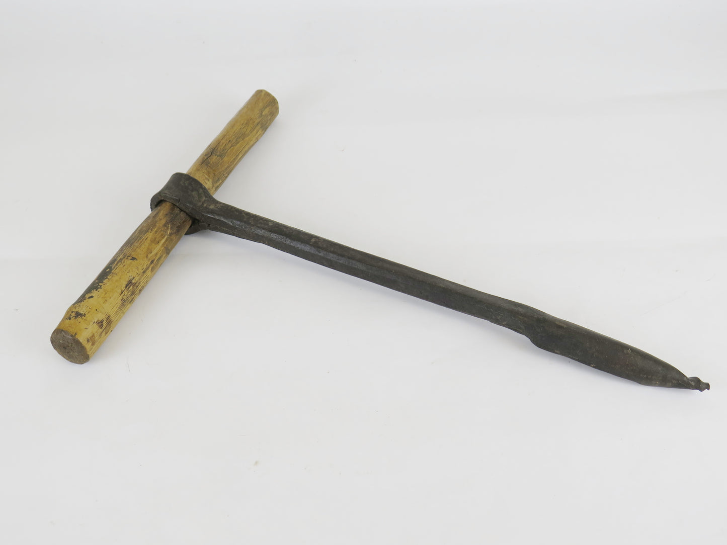 OLD HAND DRILL TIN AND SPADE IRON FOOT STAND TRADE TOOLS BA5