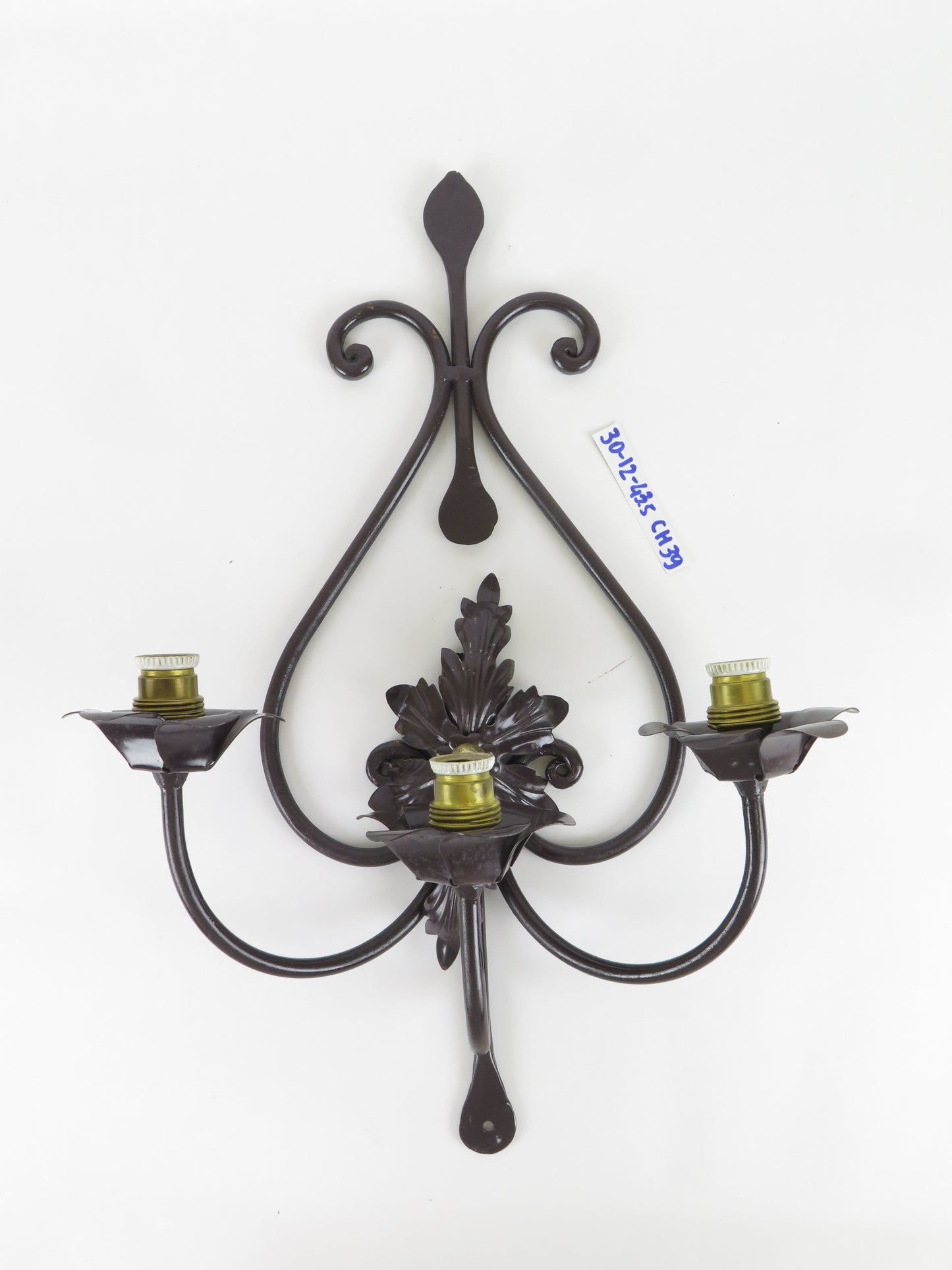 OLD WALL LIGHT IN HAND FORGED WROUGHT IRON WITH THREE FLAMES WALL LIGHT CH39